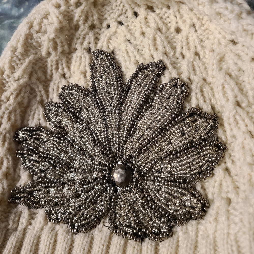Winter hat - Picture 2 of 3